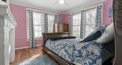 Mara Retreat:Jacuzzi+Outdoor Movie Nights-Game Room,Fire Pit-Grill-Gated Parking