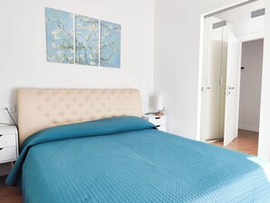 Căn hộ, 2 phòng ngủ, ban công, quang cảnh thành phố | 3 phòng ngủ 