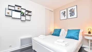 Apartment | 1 Schlafzimmer, laptopgeeigneter Arbeitsplatz, Bügeleisen/Bügelbrett