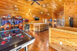 Spielezimmer