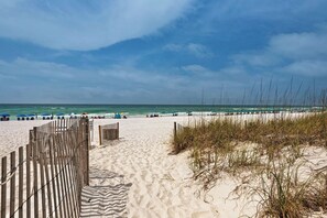 Beach nearby - 🏖️St. Martin Beachwalk Villas 231 | Walk to the Beach | Prime Location (Destin)