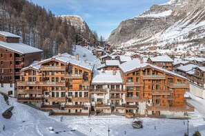 Exterior - Onyx – Stylish Alpine Apartment in Val d’Isère (Val d`Isere)