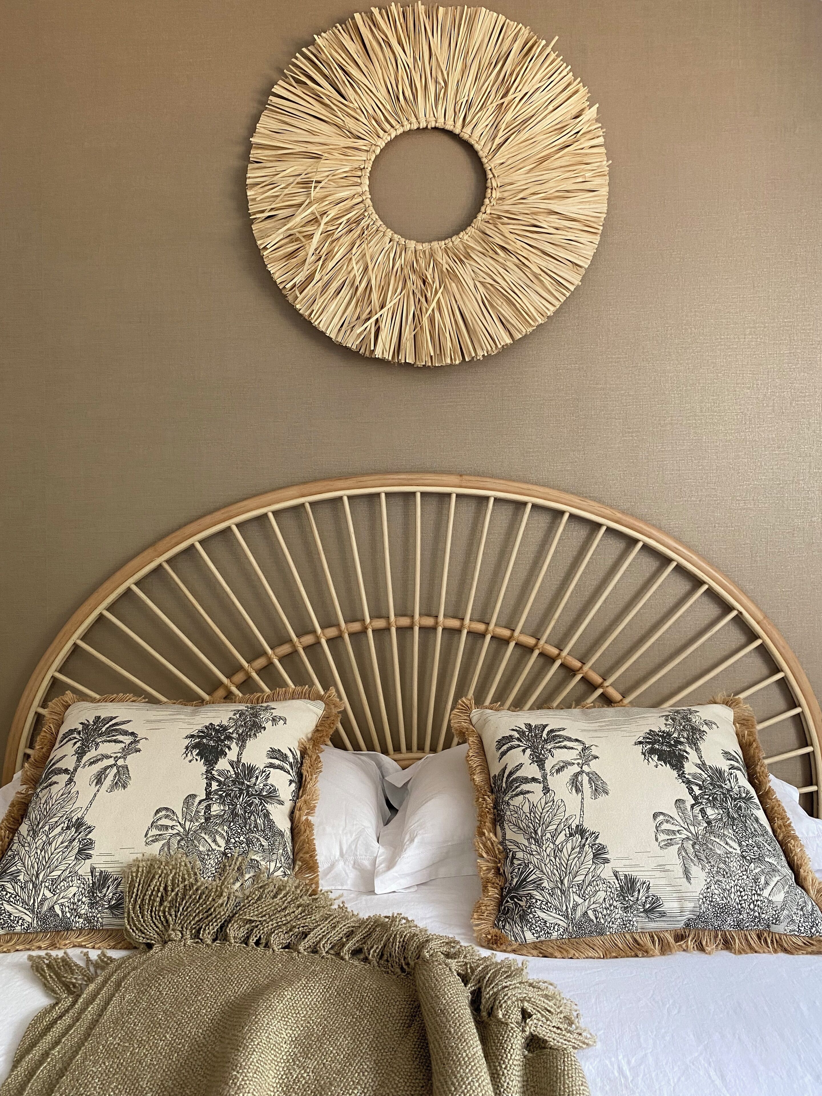 3 habitaciones, tabla de planchar con plancha y cuna de viaje 