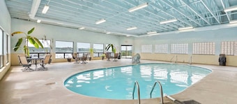 Lakin it Easy! Condo for 2