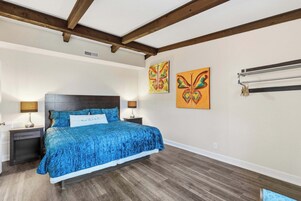 Condo, 1 King Bed, Patio (Lakin it Easy!) | 1 bedroom, individually decorated, individually furnished