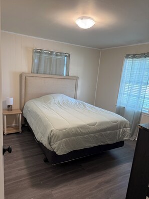 WiFi, bed sheets - Cozy pet friendly 2-bedroom house in peaceful Andalusia (Andalusia)