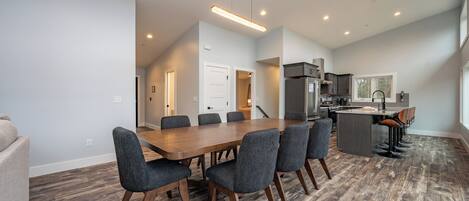 تناول الطعام