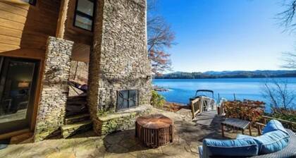 Breathtaking Views at Unicorn By The Lake