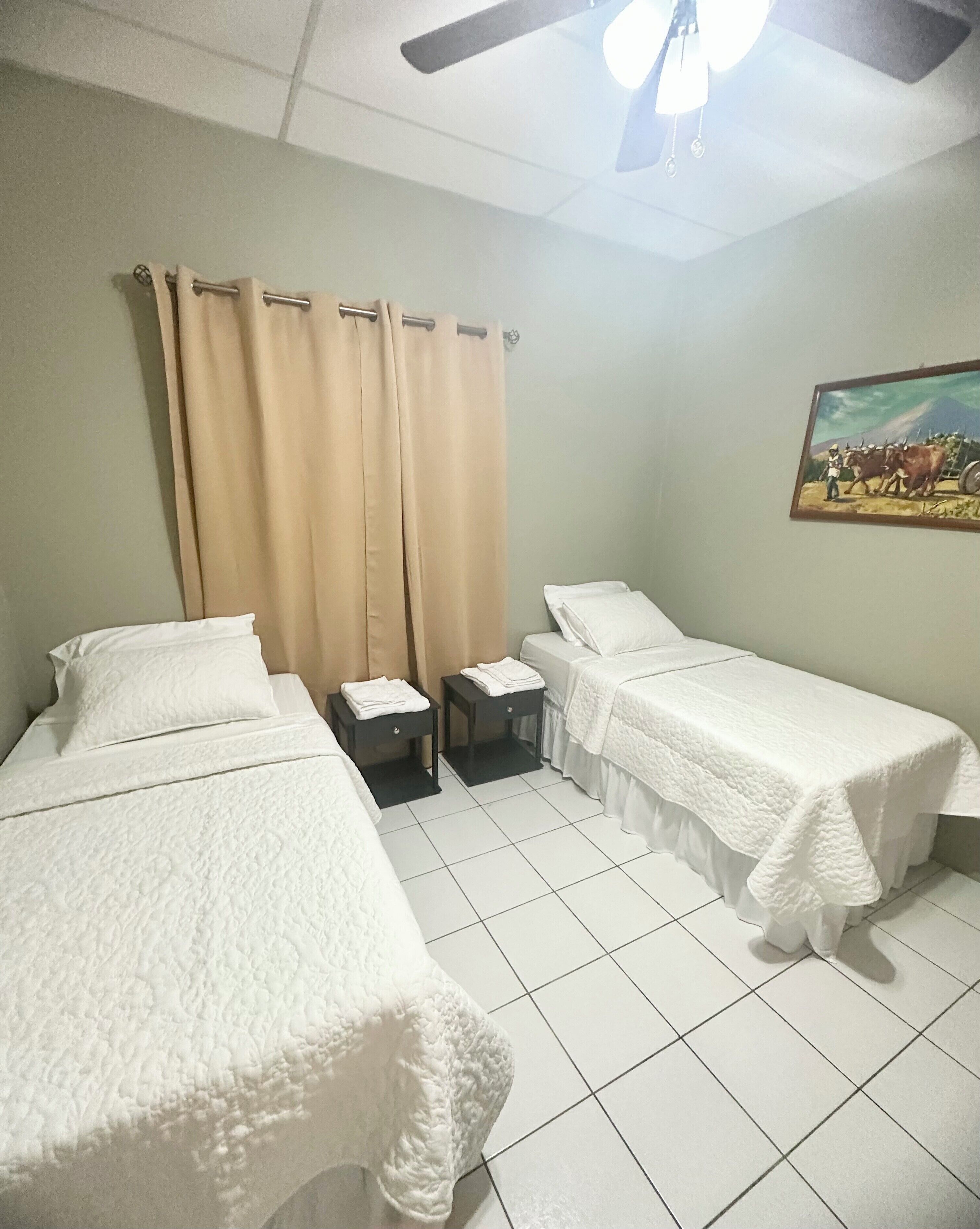 熨斗/熨衫板、上網、床單