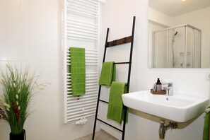 Apartment | Bathroom - Holiday Apartment in Bregenzerwald (Sibratsgfaell)
