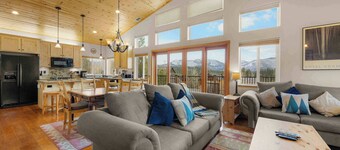 Lookout Point  Retreat for 6