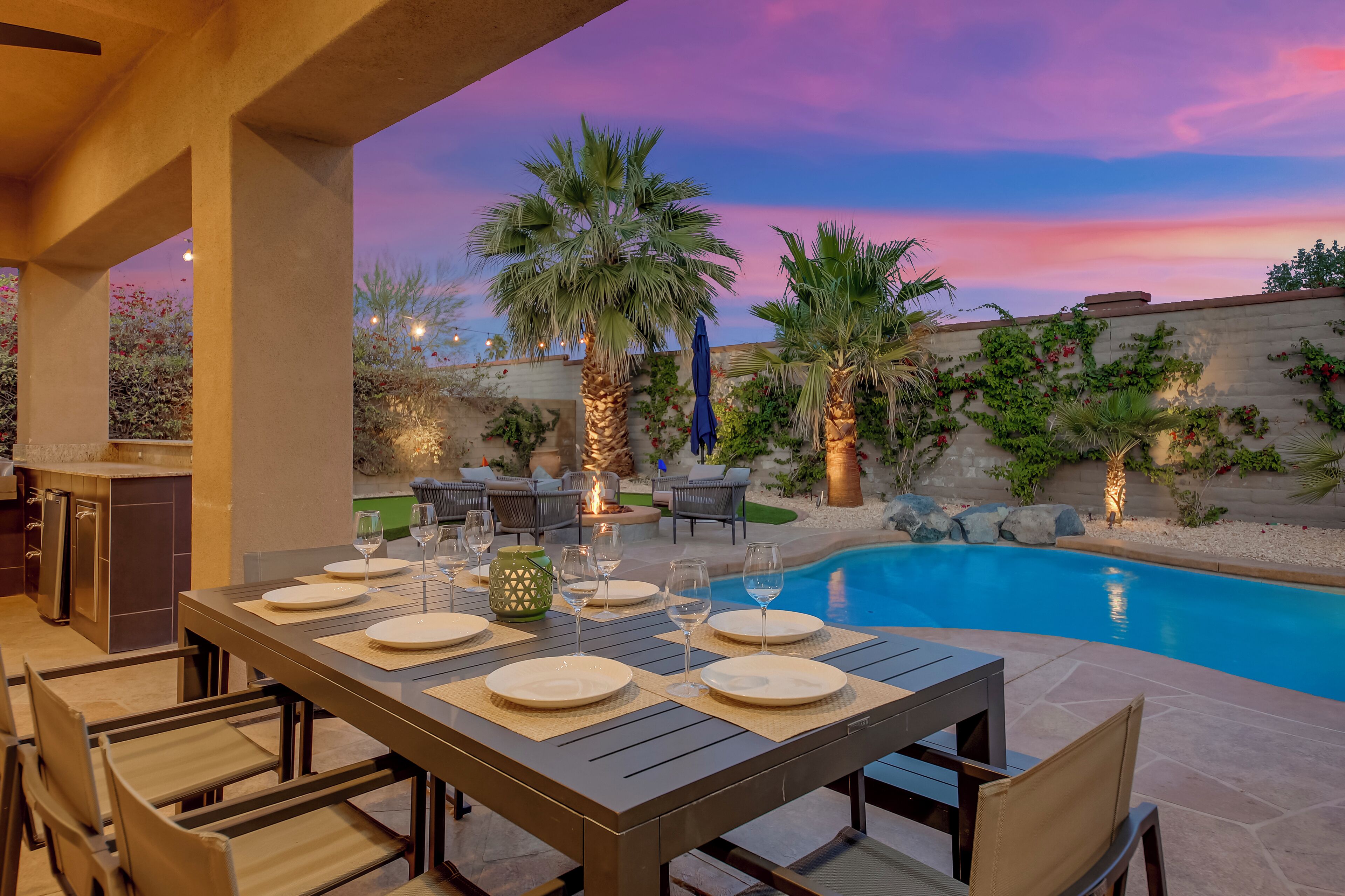 Outdoor dining