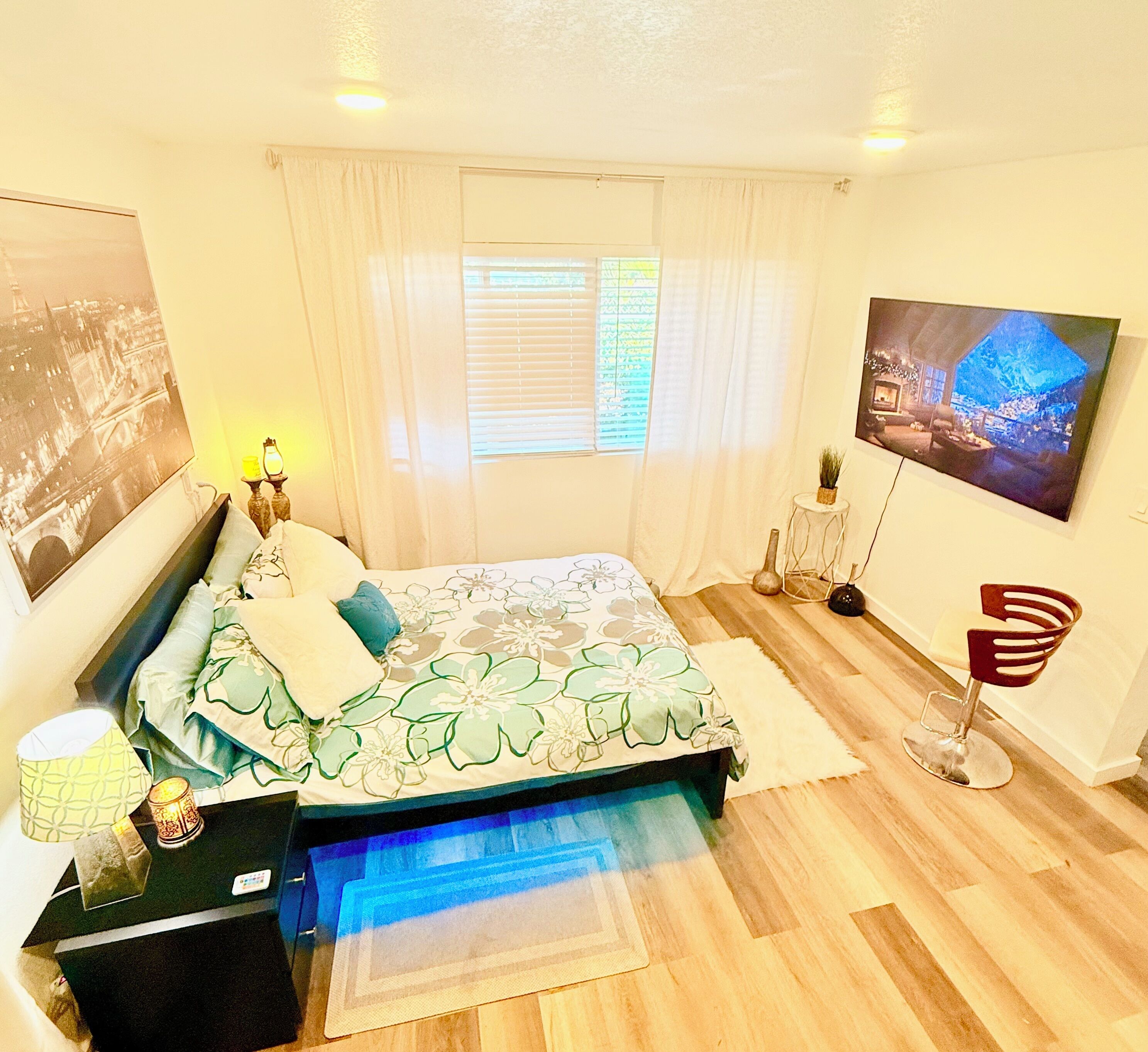 1 soverom, strykejern/-brett, wi-fi (inkludert) og sengetøy