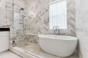 Hair dryer - Liv'n the Good Life sleeps 11 (St Simons Island)