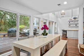 Dining - Seabrook Exclusives | 2500 The Bent Twig (Seabrook Island)