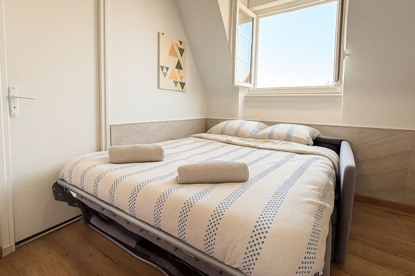 1 chambre, fer et planche à repasser, Wi-Fi gratuit, draps fournis
