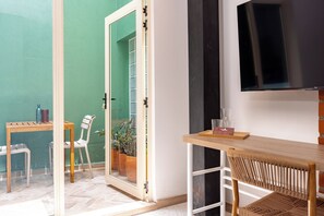 Superior Room | In-room safe, desk, laptop workspace, free WiFi - Medellinn The Blooming Hotel (Medellín)