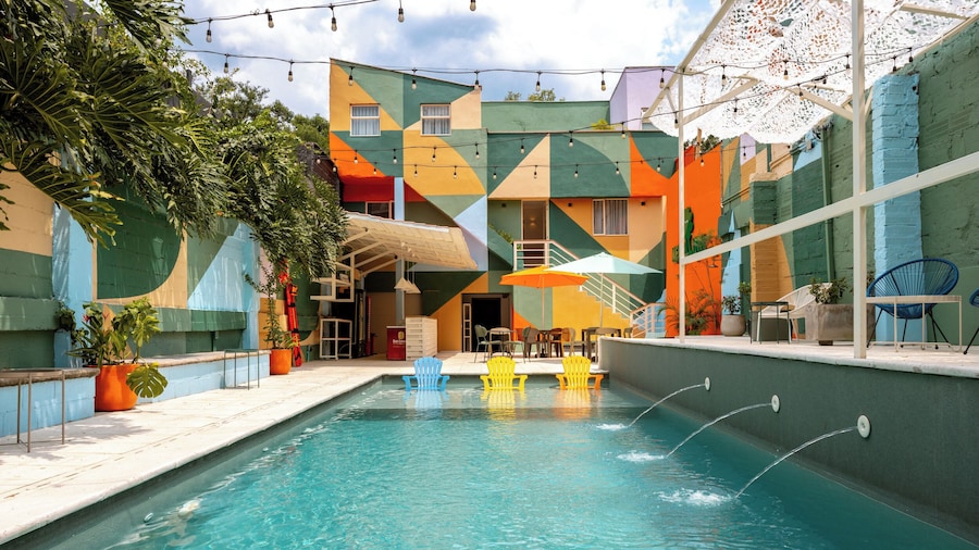Medellinn The Blooming Hotel
