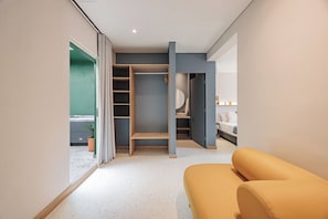 Superior Double Room | In-room safe, desk, laptop workspace, free WiFi - Medellinn The Blooming Hotel (Medellín)