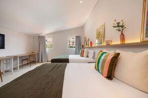 Standard Quadruple Room | In-room safe, desk, laptop workspace, free WiFi