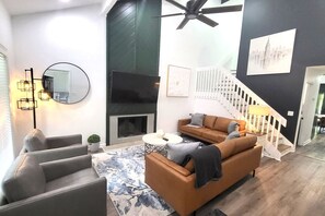 Smart TV, stereo - 7 BR / 5 BA | 2 Homes Sandy Springs Near Buckhead (Atlanta)