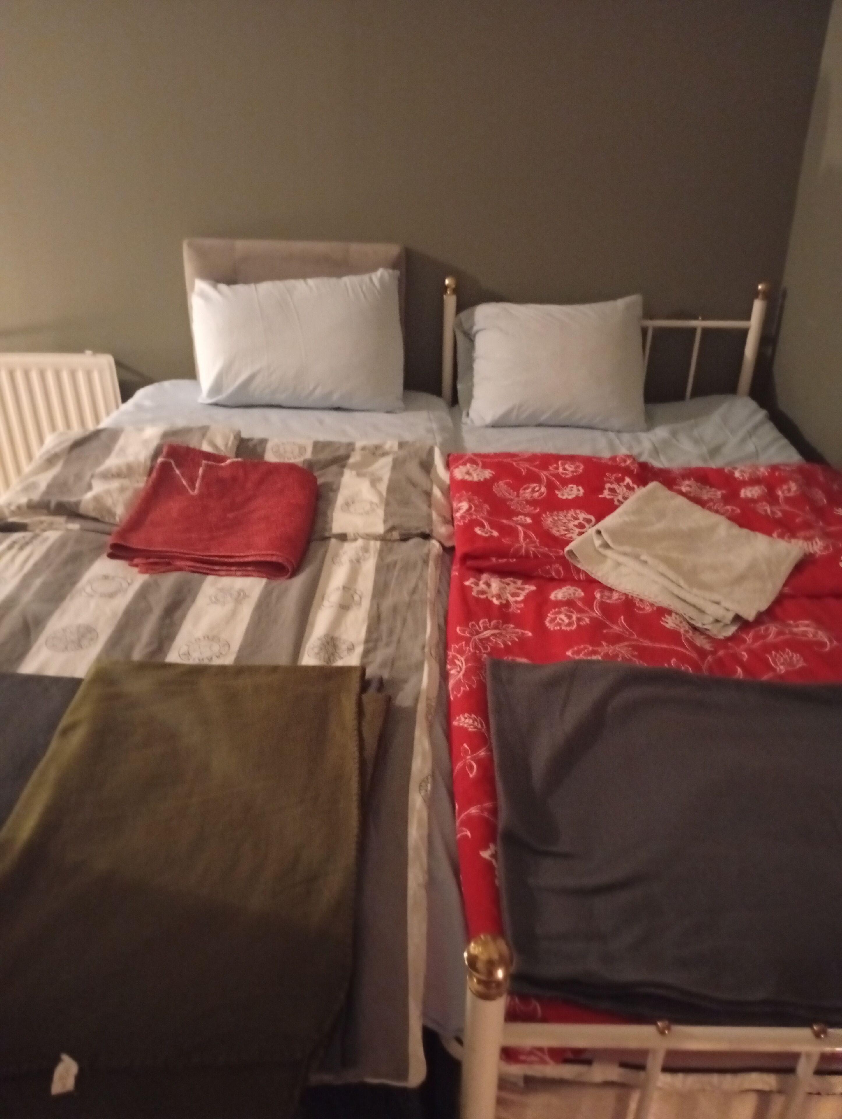 2 dormitorios, Internet, ropa de cama