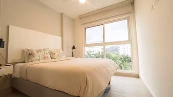 2 bedrooms, iron/ironing board, WiFi, bed sheets