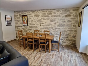 House | Dining - Guerlesquin Village House With Garden (Guerlesquin)