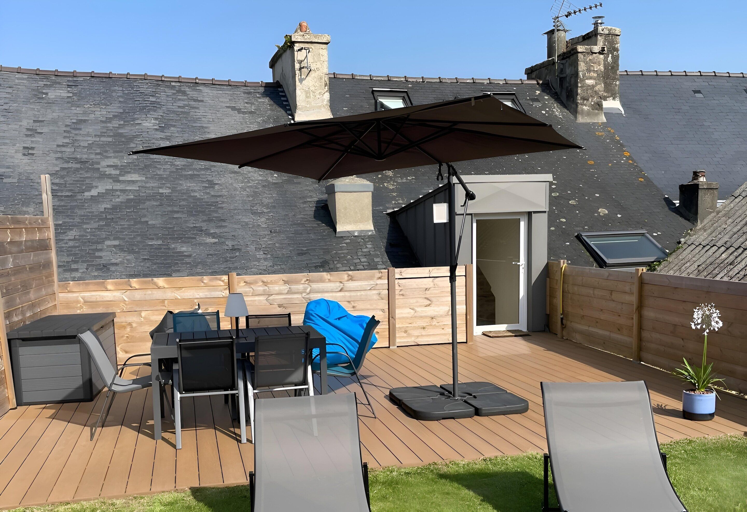 House | Tempat makan luar