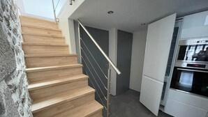 House | Private kitchen - Guerlesquin Village House With Garden (Guerlesquin)