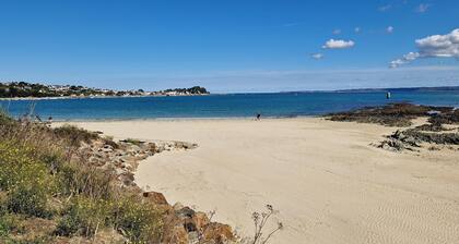 Guerlesquin Village House With Garden