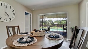 Dining - 10 Beds Sleeps 14 + Private Heated Pool + Close to Beaches, IMG, Lakewood Ranch (Sarasota)