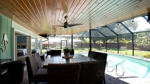Outdoor dining - 10 Beds Sleeps 14 + Private Heated Pool + Close to Beaches, IMG, Lakewood Ranch (Sarasota)