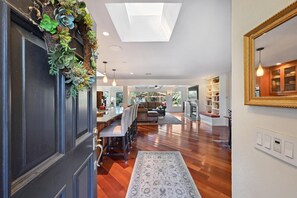 Interior - Marchetti Vineyard, Pool, Hot Tub, Outdoor Kitchen (Yountville)