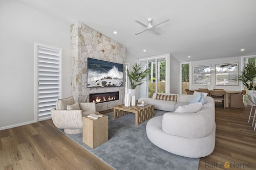 Quiet Coastal Retreat With BBQ & Outdoor Space