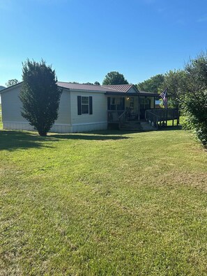Exterior - Wonderful 3-bedroom mobile home with AC King Bed in Dreyfus (Dreyfus)