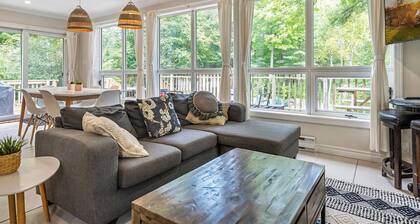 Lakefront Muskoka Cottage | Fire Pit, BBQ & Water Toys