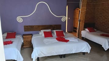 Superior Quadruple Room | Free WiFi