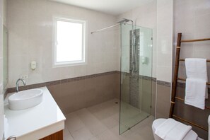 Bathroom - Villa Baan Anna Pool and Spa (Krabi)