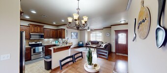 The Cozy Casa : Comfort Awaits!