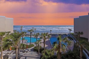 A heated pool - 🏖️Pelican A403 | Oceanfront 3 BR Condo w/ Stunning Views + Two Pools (New Smyrna Beach)