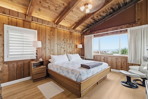 Iron/ironing board, free WiFi, bed sheets - ☀️Stunning Ocean Views, Steps to Beach | Sea Dunes Nautilus B7☀️ (New Smyrna Beach)