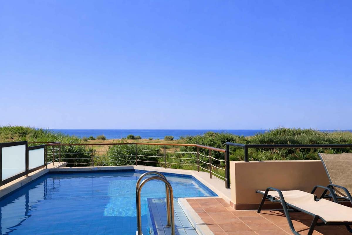 Biệt thự phong cách cổ điển, 2 phòng ngủ, hồ bơi riêng, quang cảnh biển | Quang cảnh nhìn từ nơi lưu trú