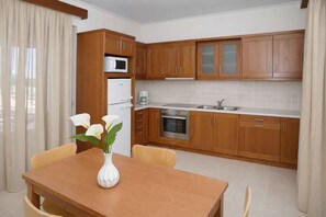 Classic Villa, 2 Bedrooms, Private Pool, Sea View | Interior - Corali Villas  (Kamisiana)