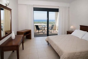 Villa clásica, 2 habitaciones, alberca privada, vista al mar | Interior