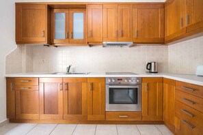 Deluxe Villa, 3 Bedrooms, Private Pool, Sea View | Interior - Corali Villas  (Kamisiana)