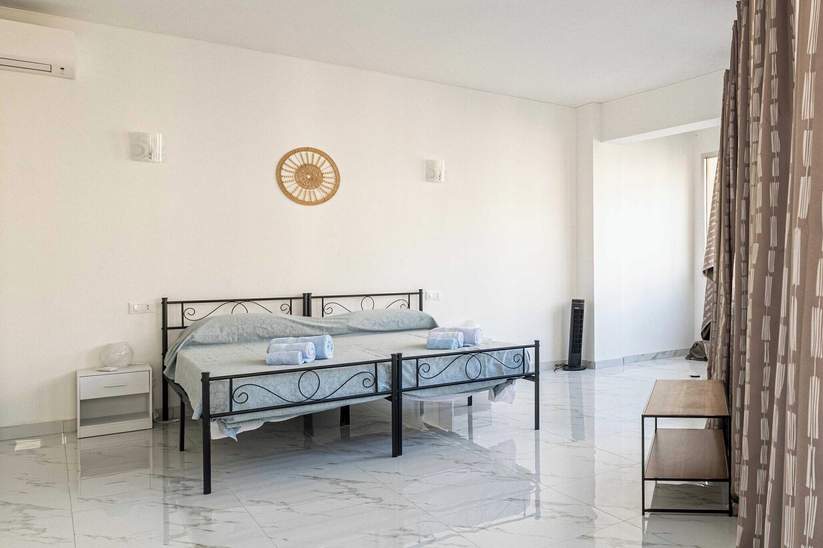 1 bedroom, laptop workspace, iron/ironing board, free WiFi