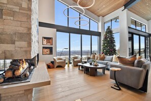 Interior - Ski-in/Ski-out! Elevator! Hot Tub and Spa! Fitness Center! Views! (Park City)