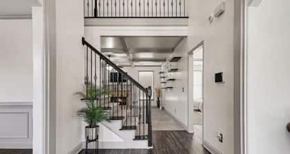 Spacious 5 Bedroom House. Perfect for Groups & Getaways in quaint Lawrenceville