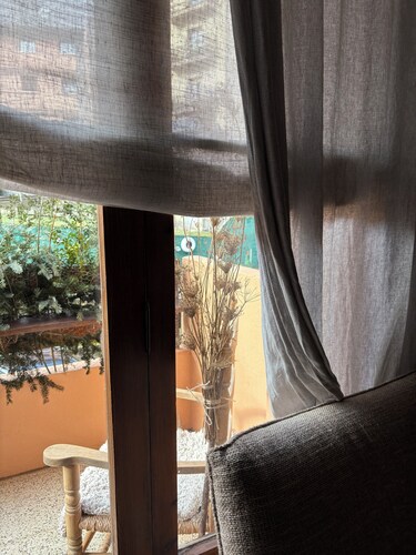 Warm shelter in Vielha - fireplace, projector-.